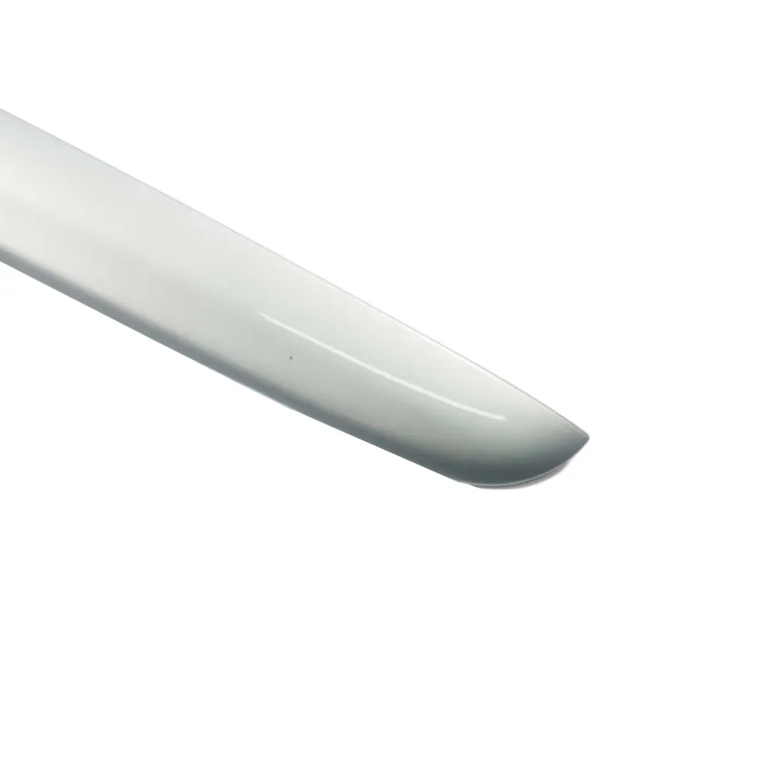 Tapa del maletero Mini R56 Panel De agarre del maletero Plata pura 900 40501452 para con número de pieza 0430312 Tapa del maletero Mini R56 Panel De agarre del maletero Plata pura 900 40501452 - SKU 0430312-PS1 - Número de pieza 0430312