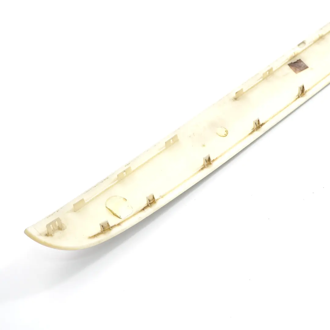 Tapa del maletero Asa de agarre Tailgate Cover Pepper Blanco 40501452 para Mini R56 con número de pieza 0430312 Mini R56 Tapa del maletero Asa de agarre Tailgate Cover Pepper Blanco 40501452 - SKU 0430312-PW2 - Número de pieza 0430312