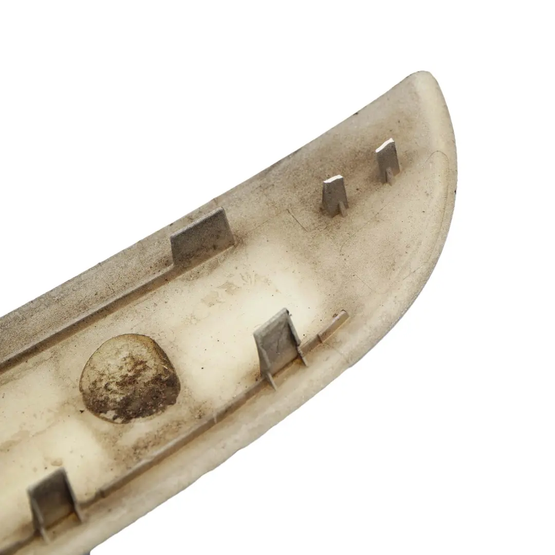 Panneau recouvrement poignee maintien coffre bagages argent 40501452 pour Mini R56 à propos du numéro de pièce 0430312 Mini R56 Panneau recouvrement poignee maintien coffre bagages argent 40501452 - SKU 0430312-SS1 - Numéro de pièce 0430312