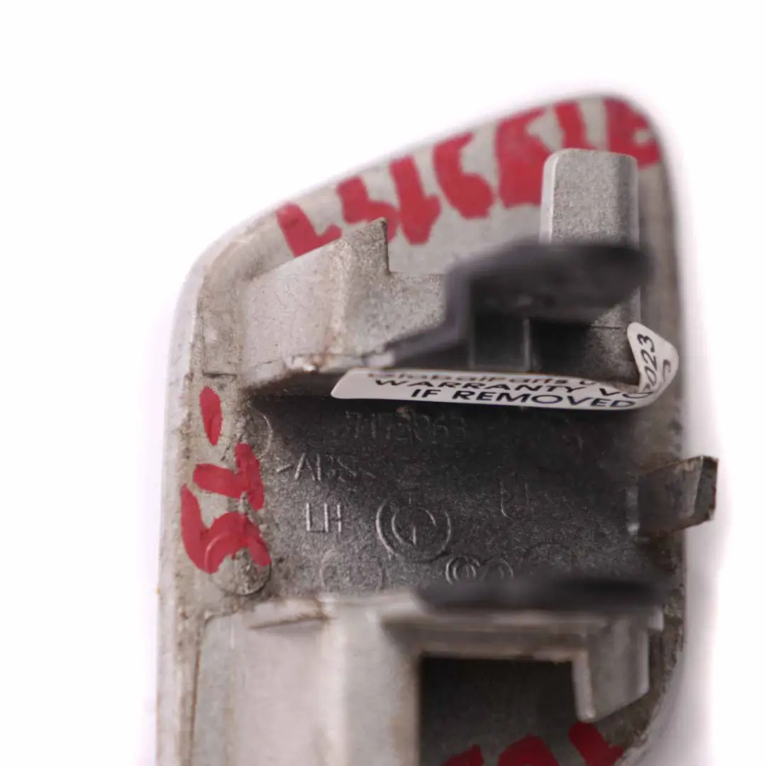 Copertura ugello lavafari sinistro Titansilber Argento - 354 per BMW X5 E70 con numero di parte 0430323 BMW X5 E70 Copertura ugello lavafari sinistro Titansilber Argento - 354 - SKU 0430323-TS - Numero di parte 0430323