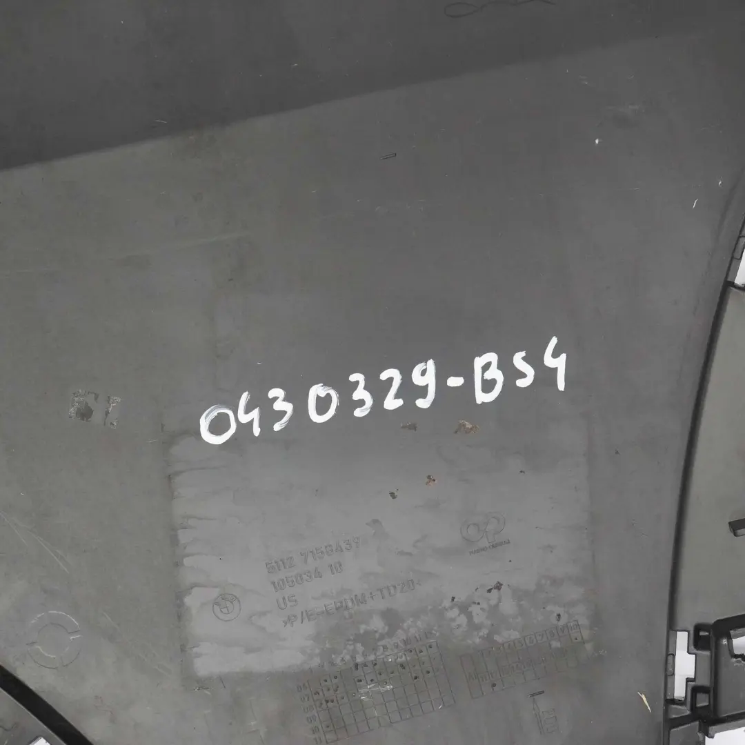 Osłona Zderzaka Lewa Tylna Czarna do BMW X5 E70 o numerze 0430329 BMW X5 E70 Osłona Zderzaka Lewa Tylna Czarna - SKU 0430329-BS4 - Numer Części 0430329