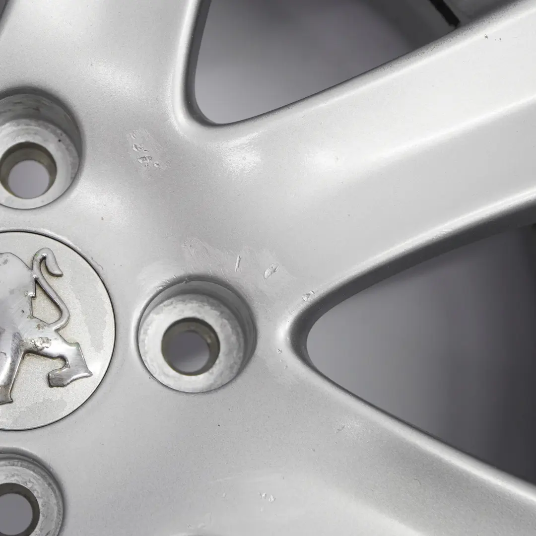 Alloy Rim 16" 6J ET:27 to Peugeot 207 Silver Wheel with Part number 04322X Peugeot 207 Silver Wheel Alloy Rim 16" 6J ET:27 - SKU 04322X-3 - Part number 04322X
