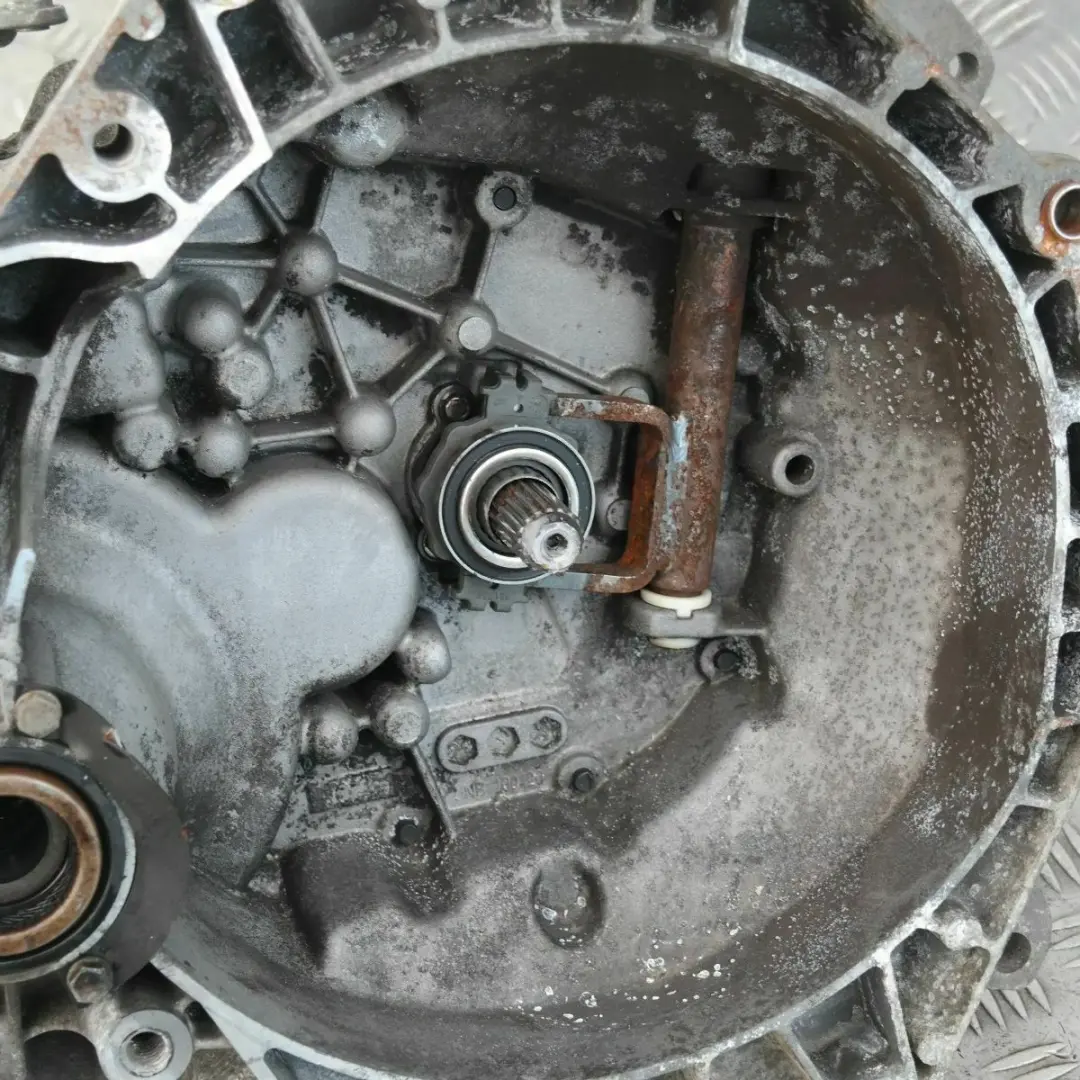 Gang Schaltgetriebe GS5-65BH 7519715 GARANTIE für Mini Cooper One R50 5 mit Teilenummer 0432962 Mini Cooper One R50 5 Gang Schaltgetriebe GS5-65BH 7519715 GARANTIE - SKU 432962 - Teilenummer 0432962