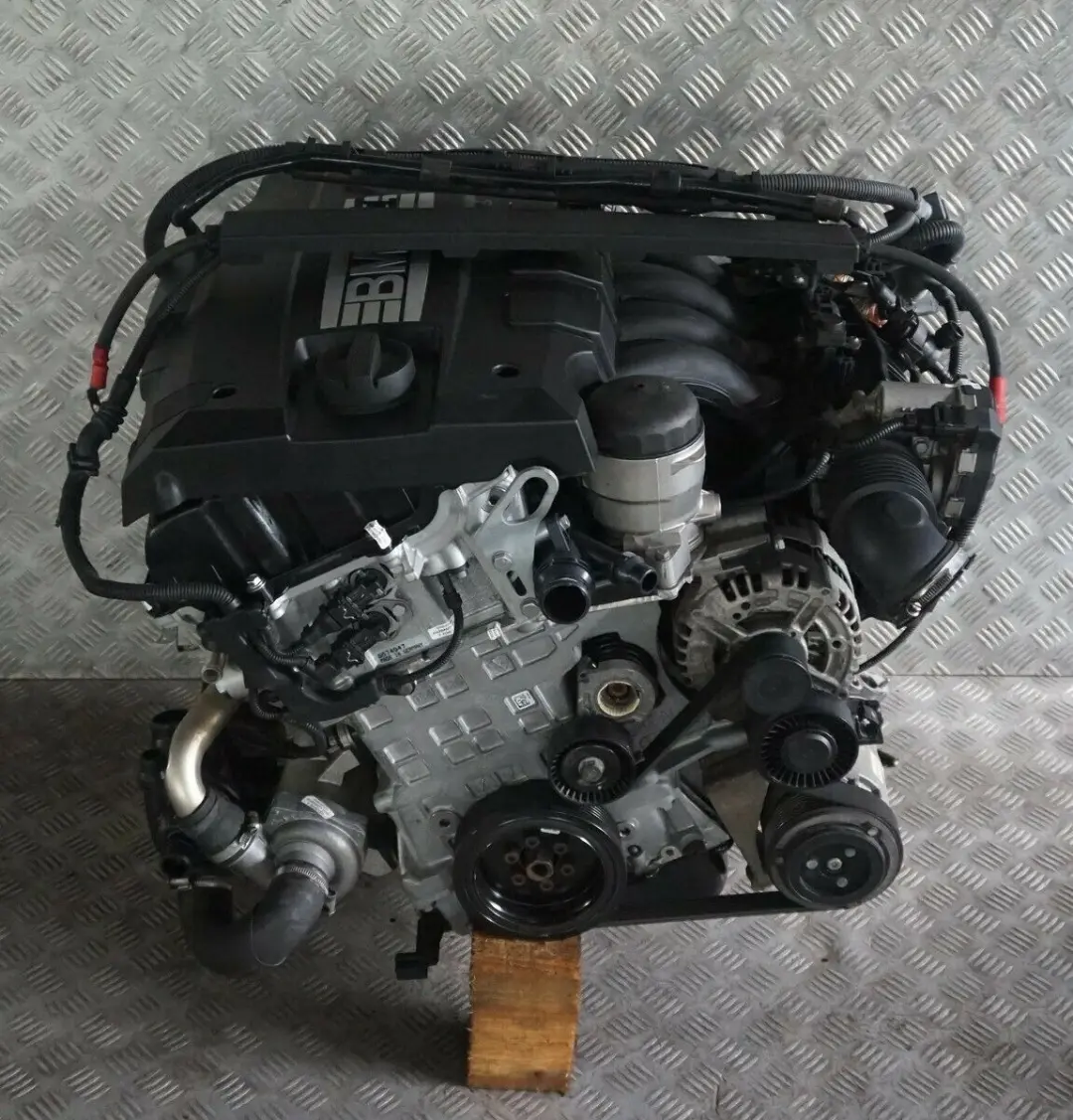 BMW E81 E87 LCI E90 E91 116i 316i 122KM Silnik Goły Słupek N43B16AA N43B16A - SKU 0439140 - Numer Części 0439140