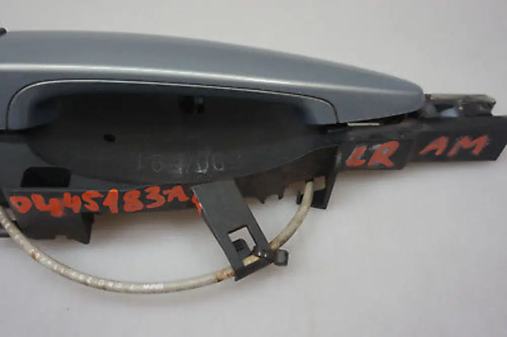 Complete Grab Handle Rear Left N/S Arktis Metallic 0 to BMW 3 Series E90 E91 with Part number 445183 BMW 3 Series E90 E91 Complete Grab Handle Rear Left N/S Arktis Metallic 0 - SKU 0445183-AM - Part number 445183