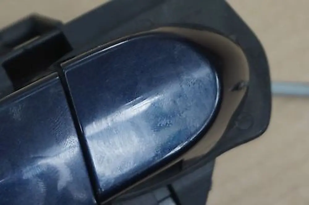 Complete front left grab handle N/S Monacoblau Blue to BMW 3 Series E90 E91 LCI with Part number 445183 BMW 3 Series E90 E91 LCI Complete front left grab handle N/S Monacoblau Blue - SKU 0445183-MB1 - Part number 445183