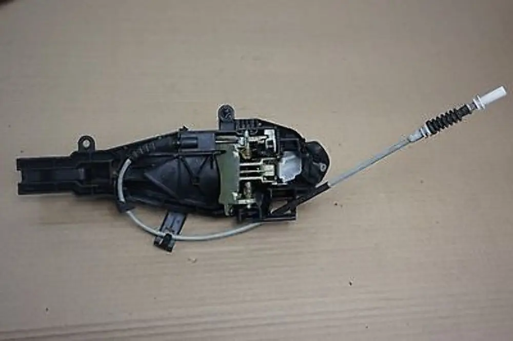 Complete front left grab handle N/S Monacoblau Blue to BMW 3 Series E90 E91 LCI with Part number 445183 BMW 3 Series E90 E91 LCI Complete front left grab handle N/S Monacoblau Blue - SKU 0445183-MB1 - Part number 445183