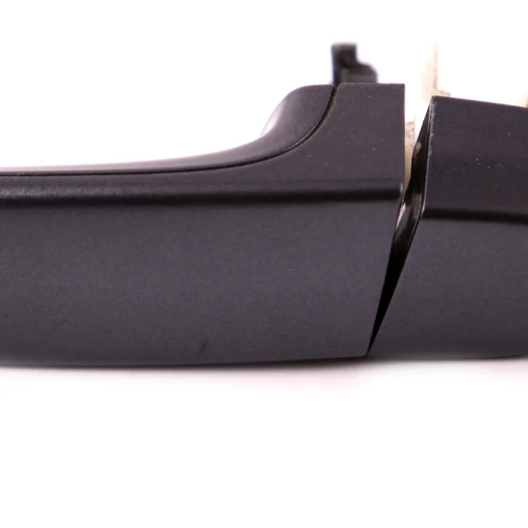 Support de poignée arrière gauche Sparkling Graphite A22 pour BMW E90 E91 à propos du numéro de pièce 0445183 BMW E90 E91 Support de poignée arrière gauche Sparkling Graphite A22 - SKU 0445183-SG - Numéro de pièce 0445183