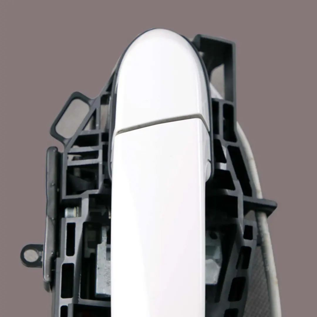 Outside Door Handle Rear Right O/S Alpinweiss Alpine White to BMW 3 Series F30 F31 with Part number 0445184 BMW 3 Series F30 F31 Outside Door Handle Rear Right O/S Alpinweiss Alpine White - SKU 0445184-AW1 - Part number 0445184