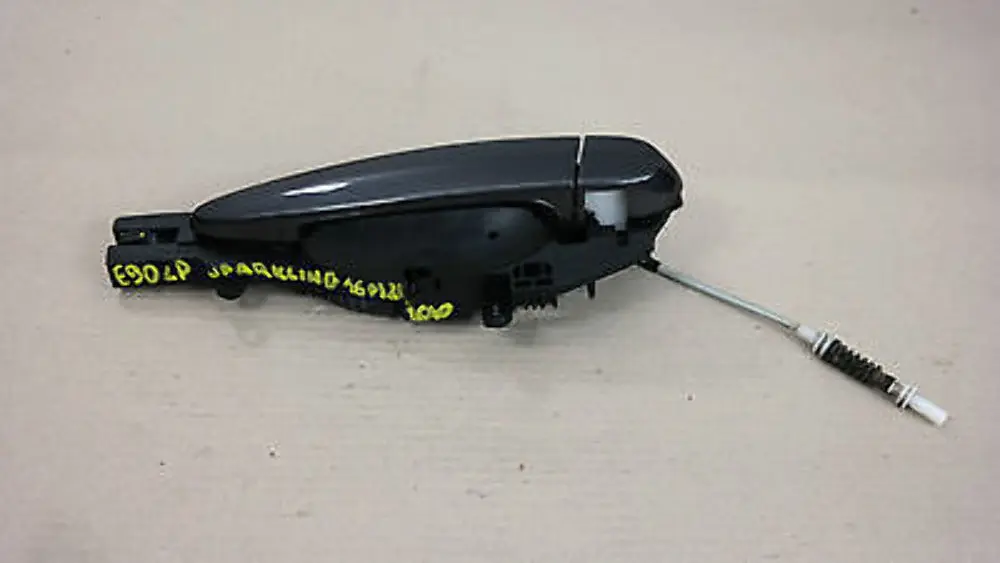 Complete front left grab handle N/S Sparkling Graphite to BMW 3 Series E90 E91 LCI with Part number 51217059971 51210445185 BMW 3 Series E90 E91 LCI Complete front left grab handle N/S Sparkling Graphite - SKU 445185 - Part number 51217059971 51210445185