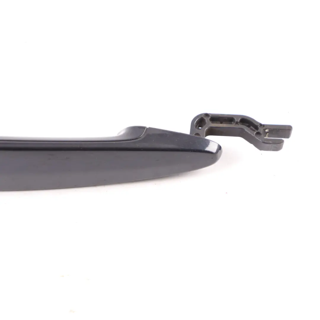 Griffbügel Hinten Links Carbonschwarz Metallic 416 für BMW 3 er 1 E90 E91 mit Teilenummer 0445185 BMW 3 er 1 E90 E91 Griffbügel Hinten Links Carbonschwarz Metallic 416 - SKU 0445185-CAR - Teilenummer 0445185