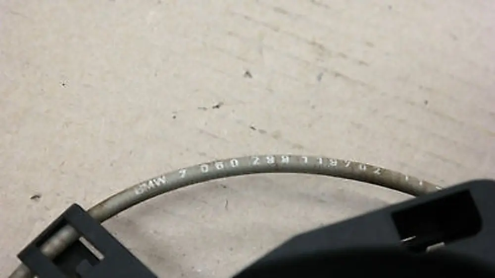 Kompletter Haltegriff Hinten Links Blau Monacoblau für BMW 3 er E90 E91 LCI mit Teilenummer 51227060299 51210445185 BMW 3 er E90 E91 LCI Kompletter Haltegriff Hinten Links Blau Monacoblau - SKU 0445185-MB - Teilenummer 51227060299 51210445185