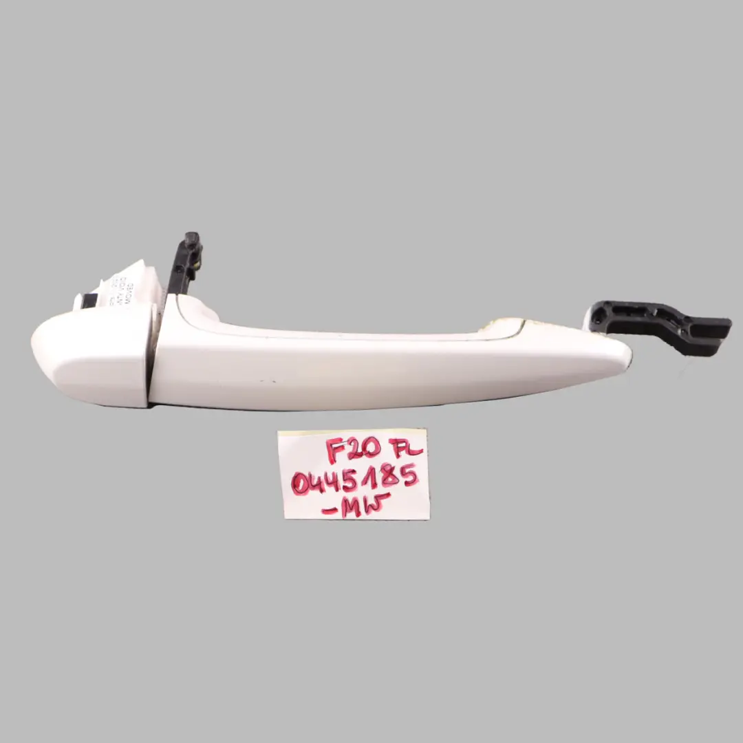 Maniglia BMW E90 F20 F30 anteriore sinistra Bianco minerale metallizzato - A96 per con numero di parte 0445185 Maniglia BMW E90 F20 F30 anteriore sinistra Bianco minerale metallizzato - A96 - SKU 0445185-MW - Numero di parte 0445185