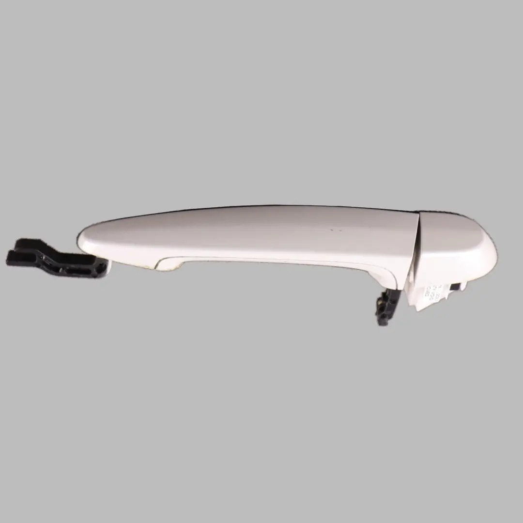 Maniglia BMW E90 F20 F30 anteriore sinistra Bianco minerale metallizzato - A96 per con numero di parte 0445185 Maniglia BMW E90 F20 F30 anteriore sinistra Bianco minerale metallizzato - A96 - SKU 0445185-MW - Numero di parte 0445185