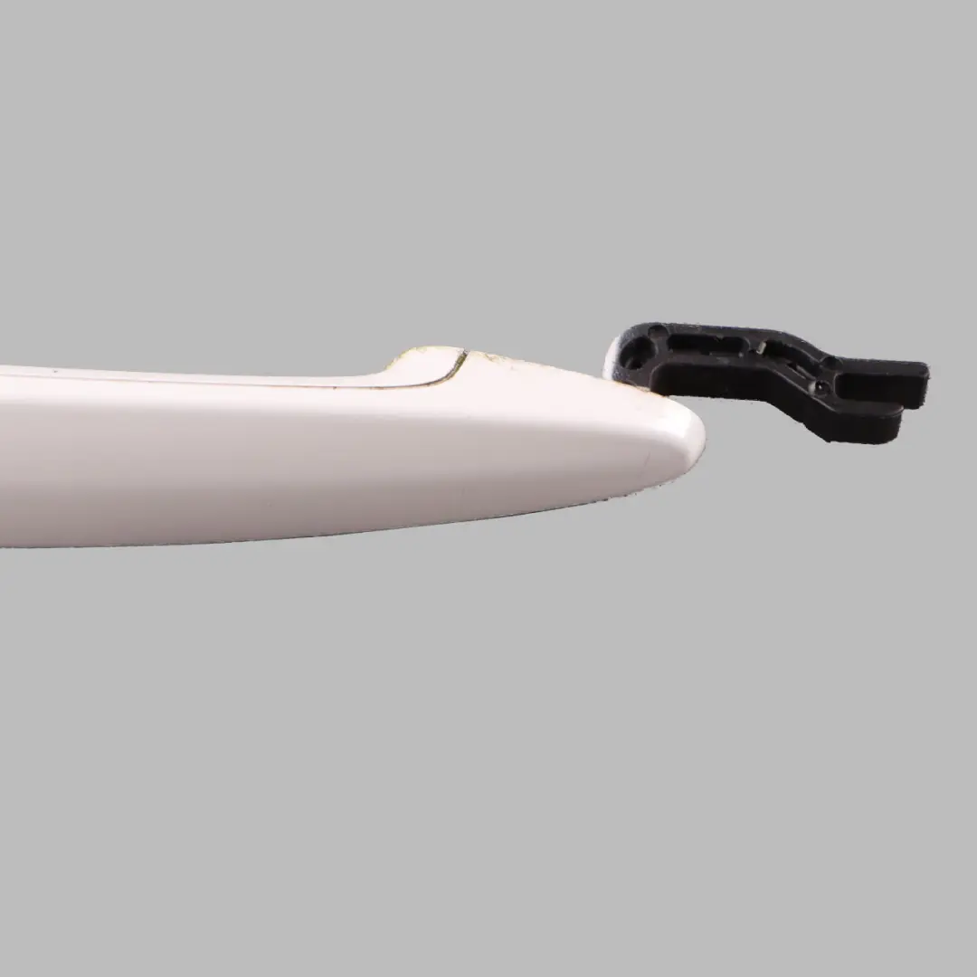 Maniglia BMW E90 F20 F30 anteriore sinistra Bianco minerale metallizzato - A96 per con numero di parte 0445185 Maniglia BMW E90 F20 F30 anteriore sinistra Bianco minerale metallizzato - A96 - SKU 0445185-MW - Numero di parte 0445185