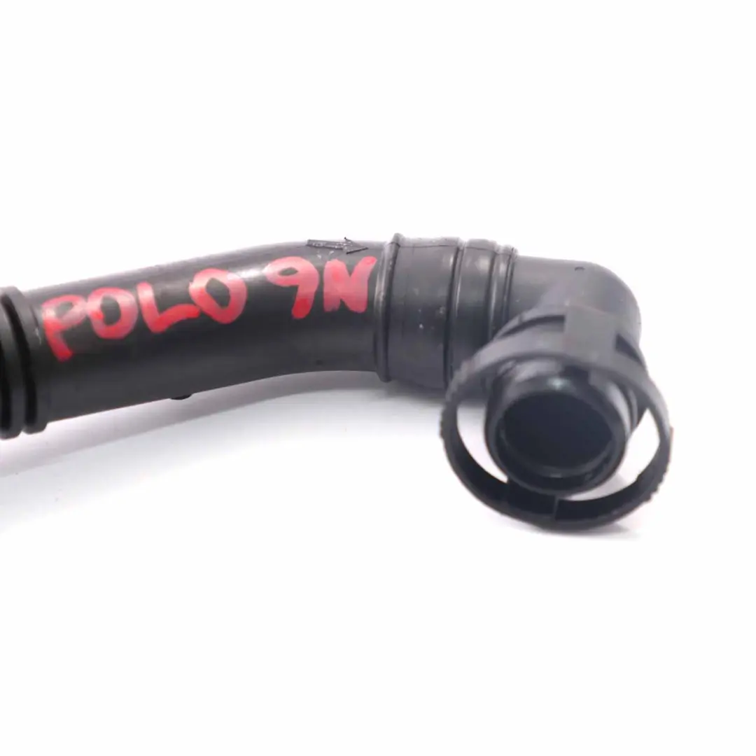 Przewód Powietrza Odma do Volkswagen VW Polo 9N o numerze 045103493F Volkswagen VW Polo 9N Przewód Powietrza Odma - SKU 045103493F - Numer Części 045103493F