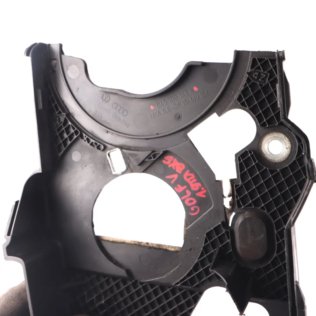 BXE Couvercle de courroie de distribution pour Volkswagen Golf V 1.9 TDI à propos du numéro de pièce 045109145H Volkswagen Golf V 1.9 TDI BXE Couvercle de courroie de distribution - SKU 045109145H - Numéro de pièce 045109145H