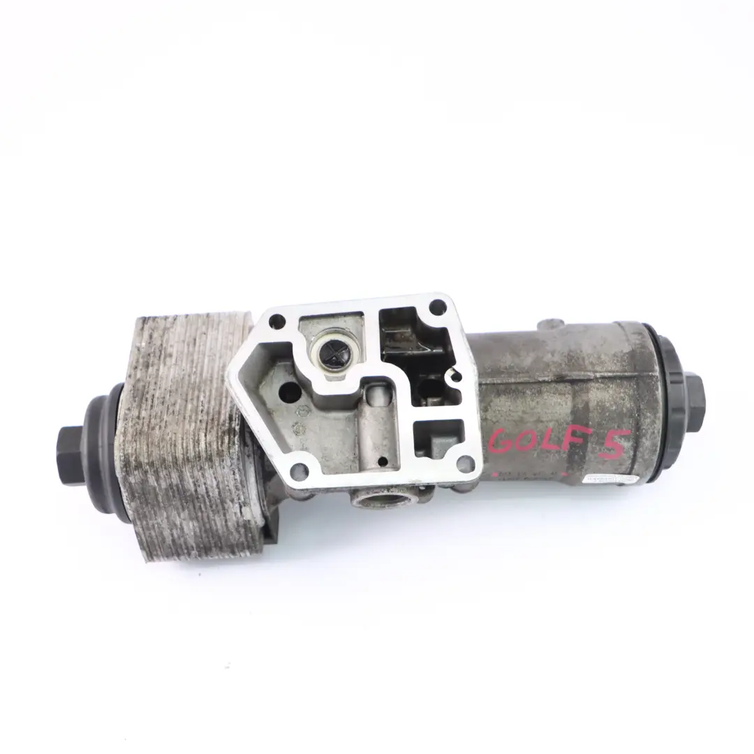 VW Golf MK5 Audi A3 8P Tdi filtro olio alloggiamento radiatore olio - SKU 045115389E - Numero di parte 045115389E