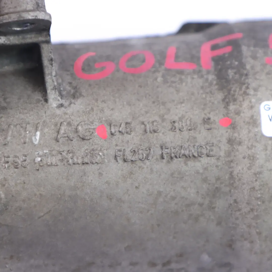 MK5 Audi A3 8P Tdi filtro olio alloggiamento radiatore olio per VW Golf con numero di parte 045115389E VW Golf MK5 Audi A3 8P Tdi filtro olio alloggiamento radiatore olio - SKU 045115389E - Numero di parte 045115389E