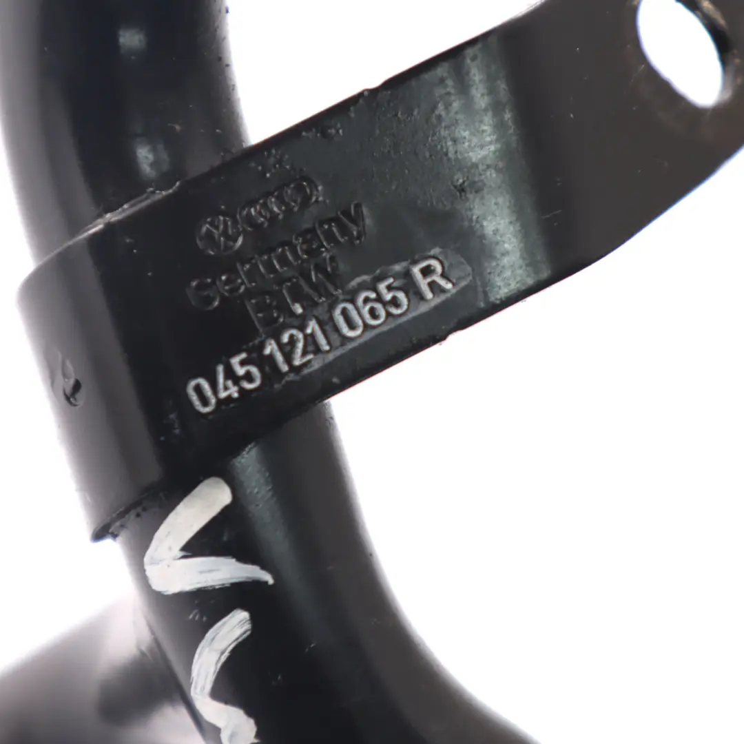 MK4 9N 1.4 TDI BMS Tubo acqua Linea tubo raffreddamento per VW Polo con numero di parte 045121065R VW Polo MK4 9N 1.4 TDI BMS Tubo acqua Linea tubo raffreddamento - SKU 045121065R - Numero di parte 045121065R