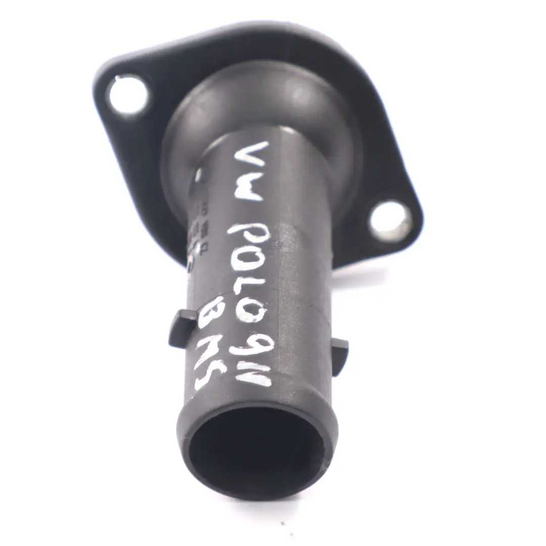 VW Polo 4 9N 1.4TDI BMS Flangia refrigerante Alloggiamento termostato - SKU 045121121A - Numero di parte 045121121A