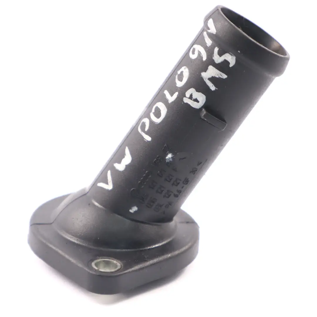 BMS Brida de refrigerante Carcasa del termostato para VW Polo 4 9N 1.4 TDI con número de pieza 045121121A VW Polo 4 9N 1.4 TDI BMS Brida de refrigerante Carcasa del termostato - SKU 045121121A - Número de pieza 045121121A