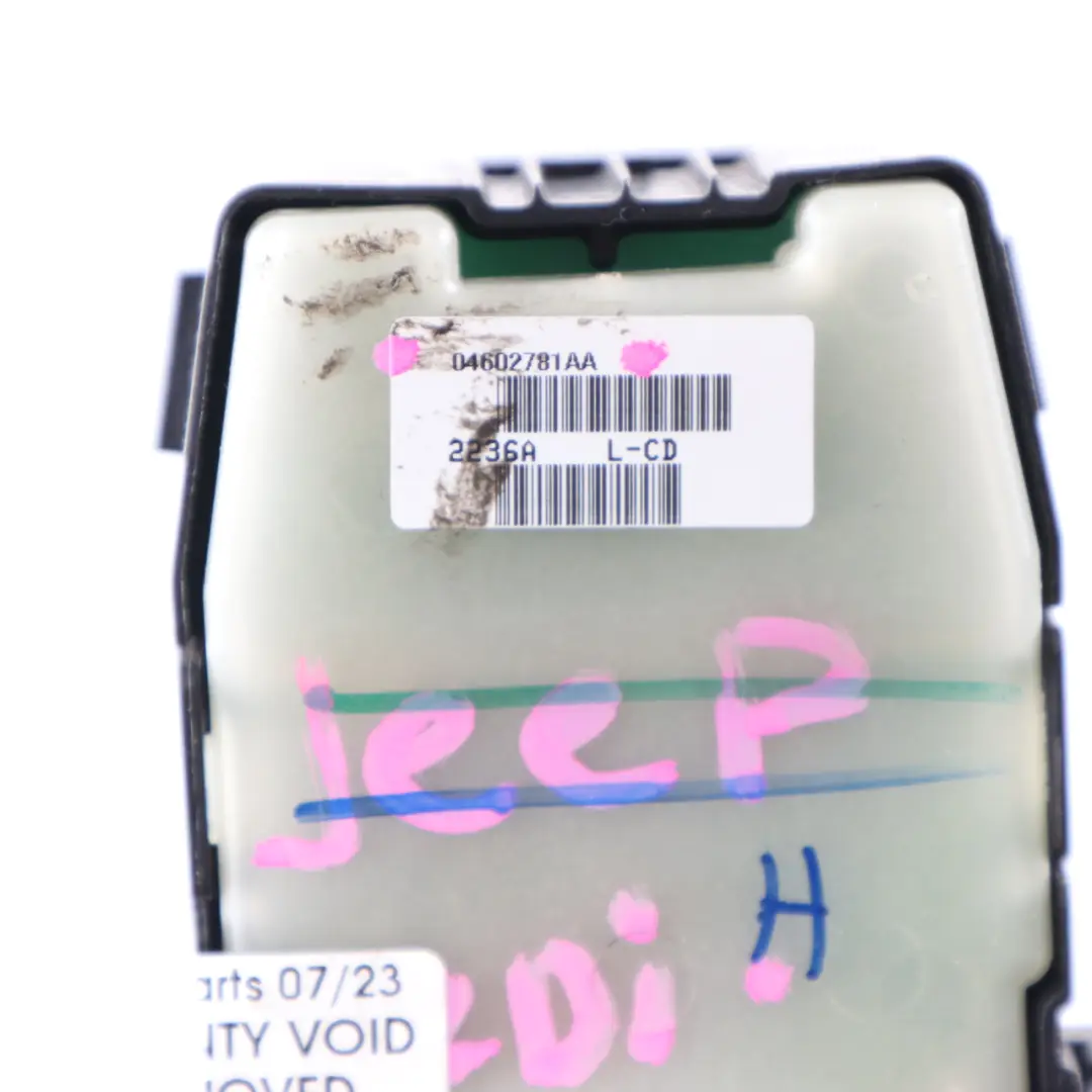 Window Lifter Switch Land Rover Range Rover L320 Driver's Side to with Part number 04602781AA Window Lifter Switch Land Rover Range Rover L320 Driver's Side - SKU 04602781AA - Part number 04602781AA