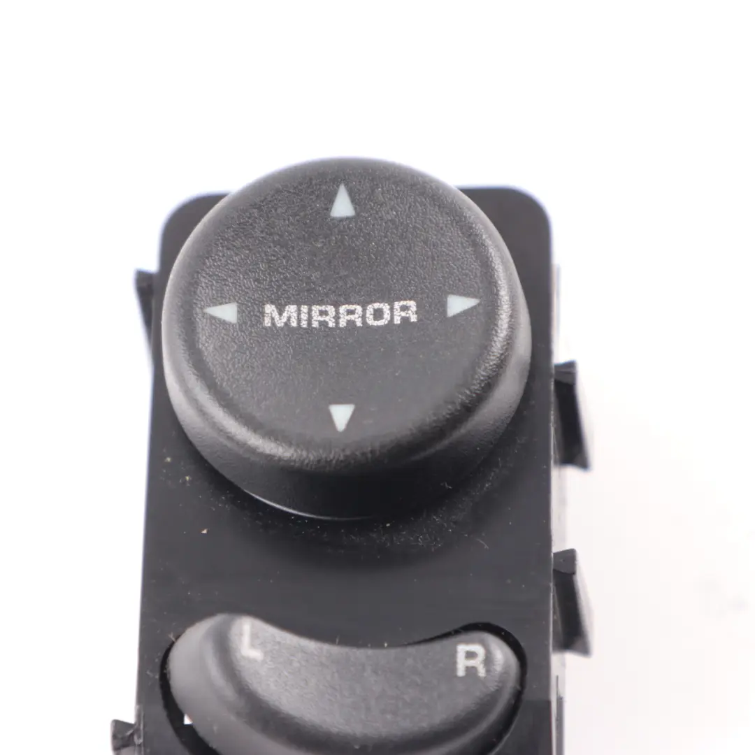 Mirror Adjustment Switch Control Unit to Chrysler Grand Voyager Electric with Part number 04685317AB Chrysler Grand Voyager Electric Mirror Adjustment Switch Control Unit - SKU 04685317AB - Part number 04685317AB