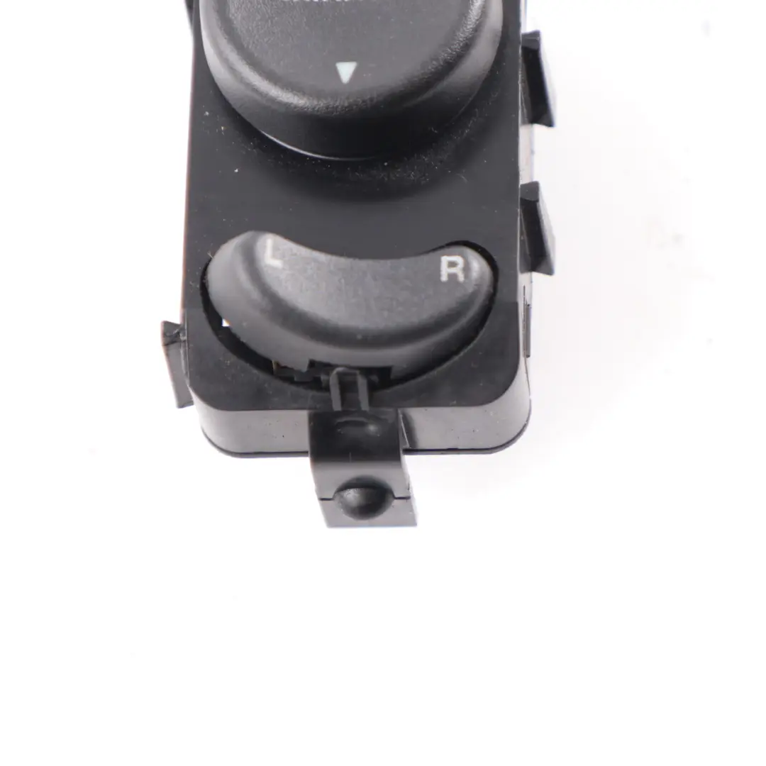 Chrysler Grand Voyager Electric Mirror Adjustment Switch Control Unit - SKU 04685317AB - Part number 04685317AB