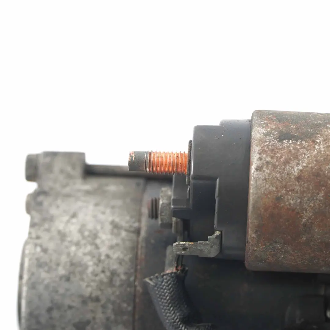 Starter Motor to Chrysler Grand Voyager Diesel Engine 2.8 CRD with Part number 04868860AA Chrysler Grand Voyager Diesel Engine 2.8 CRD Starter Motor - SKU 04868860AA - Part number 04868860AA