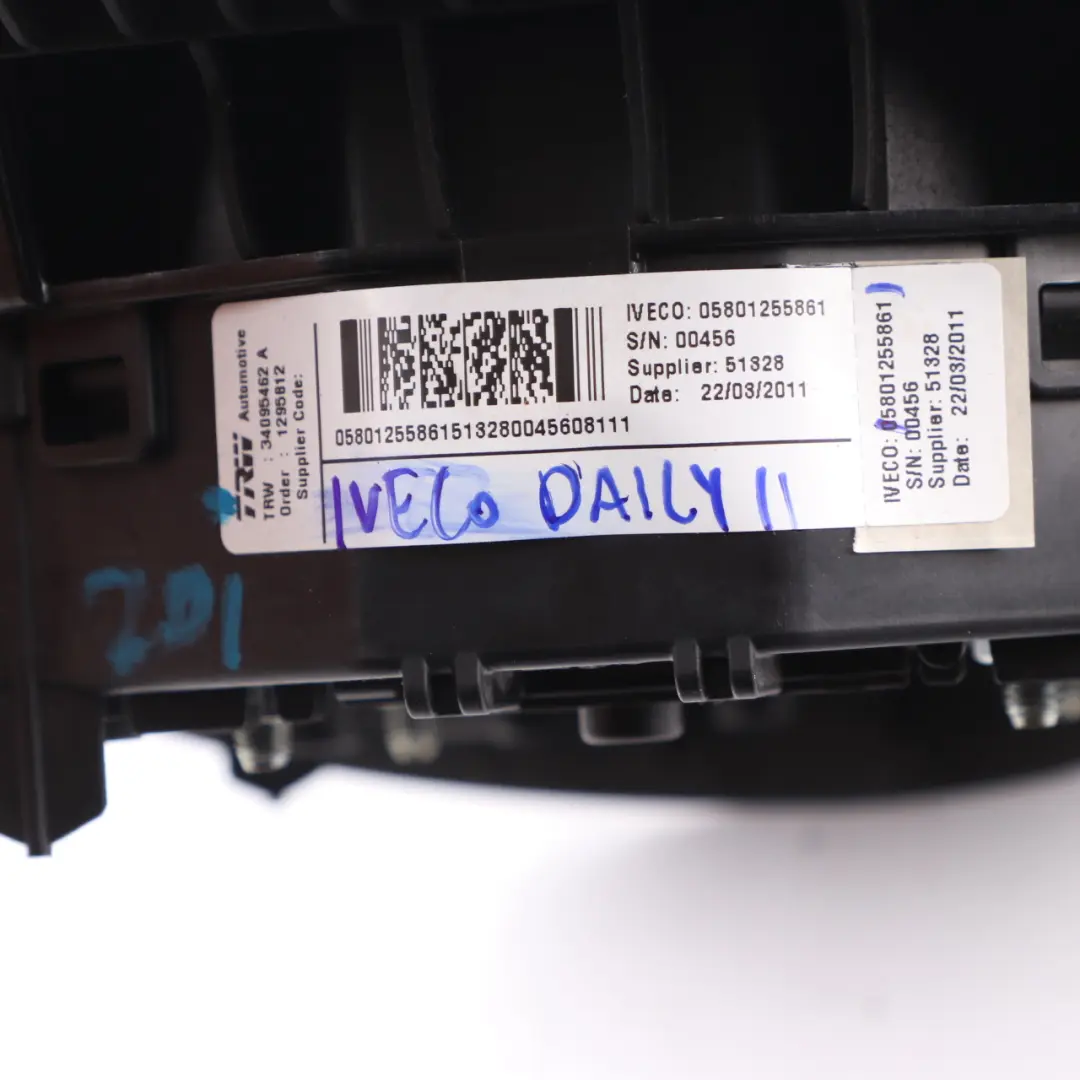 Steering Wheel Air Module Driver's Side Black to Iveco Daily 3 with Part number 05801255861 Iveco Daily 3 Steering Wheel Air Module Driver's Side Black - SKU 05801255861 - Part number 05801255861