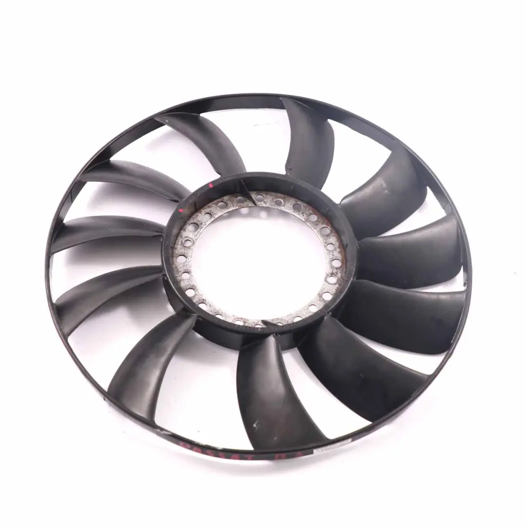 Volkswagen VW Passat B6 Radiatore Ventola Lama Raffreddamento - SKU 058121301B - Numero di parte 058121301B