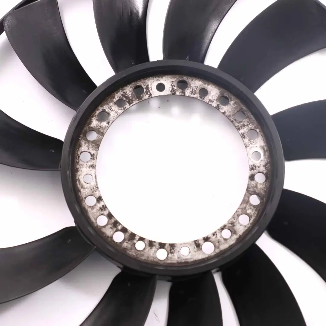 Radiator Fan Blade Cooling Shroud Holder to Volkswagen VW Passat B6 with Part number 058121301B Volkswagen VW Passat B6 Radiator Fan Blade Cooling Shroud Holder - SKU 058121301B - Part number 058121301B