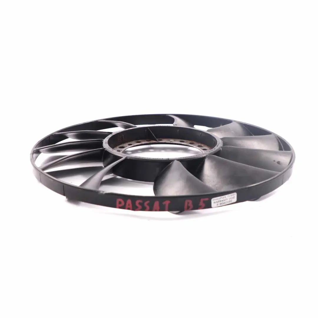 Ventilador del radiador Aspa de refrigeración para Volkswagen VW Passat B6 con número de pieza 058121301B Volkswagen VW Passat B6 Ventilador del radiador Aspa de refrigeración - SKU 058121301B - Número de pieza 058121301B