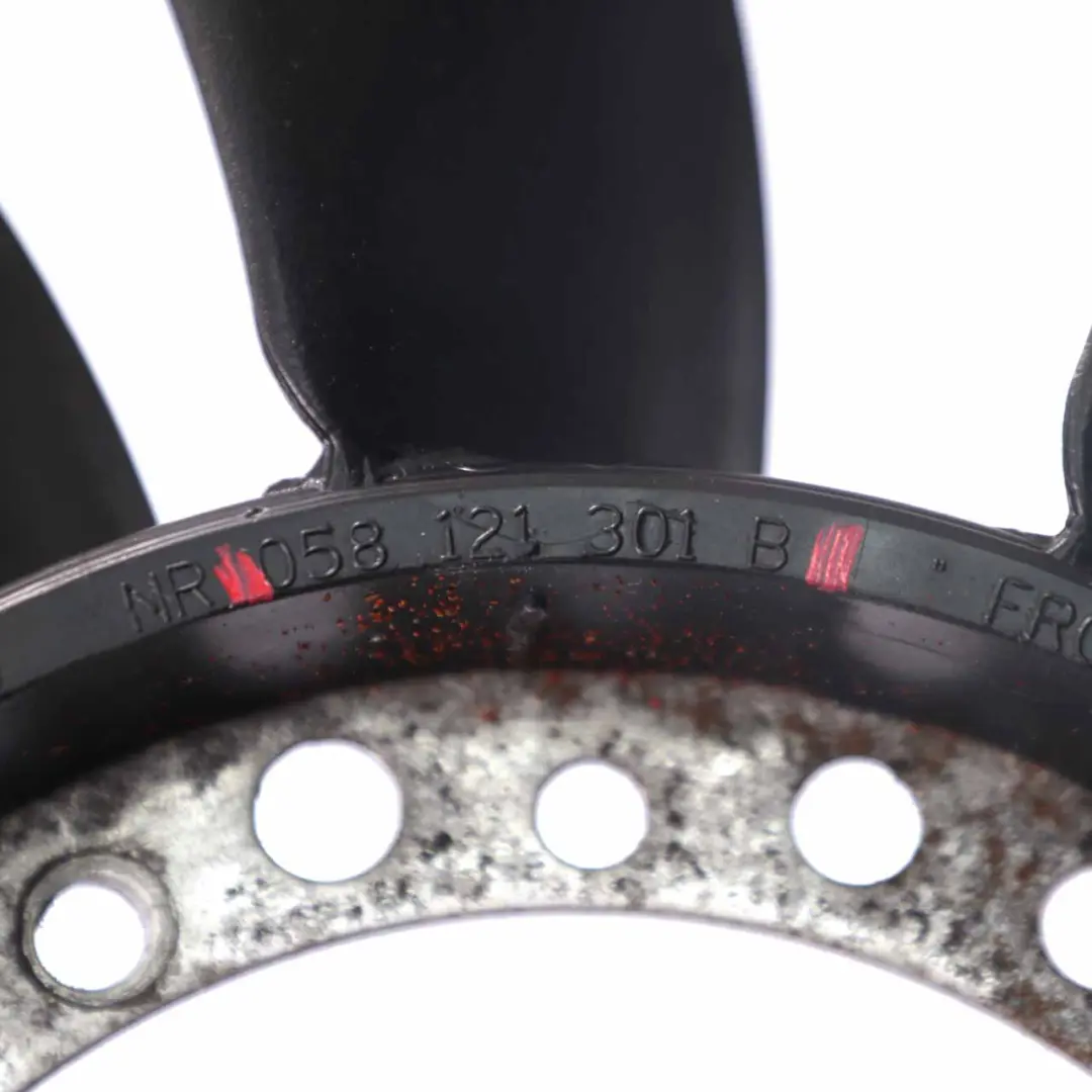 Kühlerlüfter Blatt Kühlung Abdeckkappe Halter für Volkswagen VW Passat B6 mit Teilenummer 058121301B Volkswagen VW Passat B6 Kühlerlüfter Blatt Kühlung Abdeckkappe Halter - SKU 058121301B - Teilenummer 058121301B