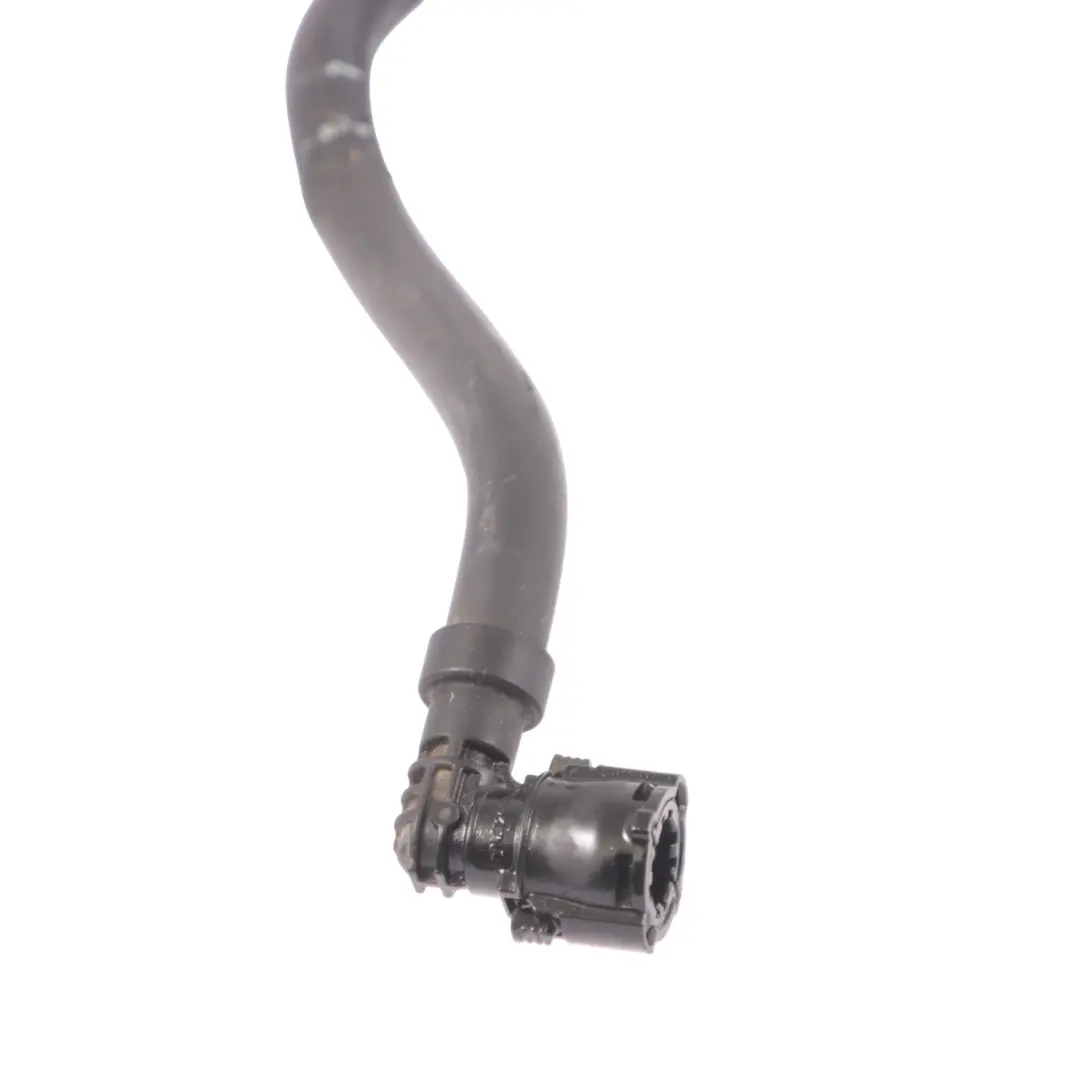 Wąż Przewód Rura Paliwa Benzyna do Volkswagen VW Golf SV o numerze 05E133723D Volkswagen VW Golf SV Wąż Przewód Rura Paliwa Benzyna - SKU 05E133723D - Numer Części 05E133723D