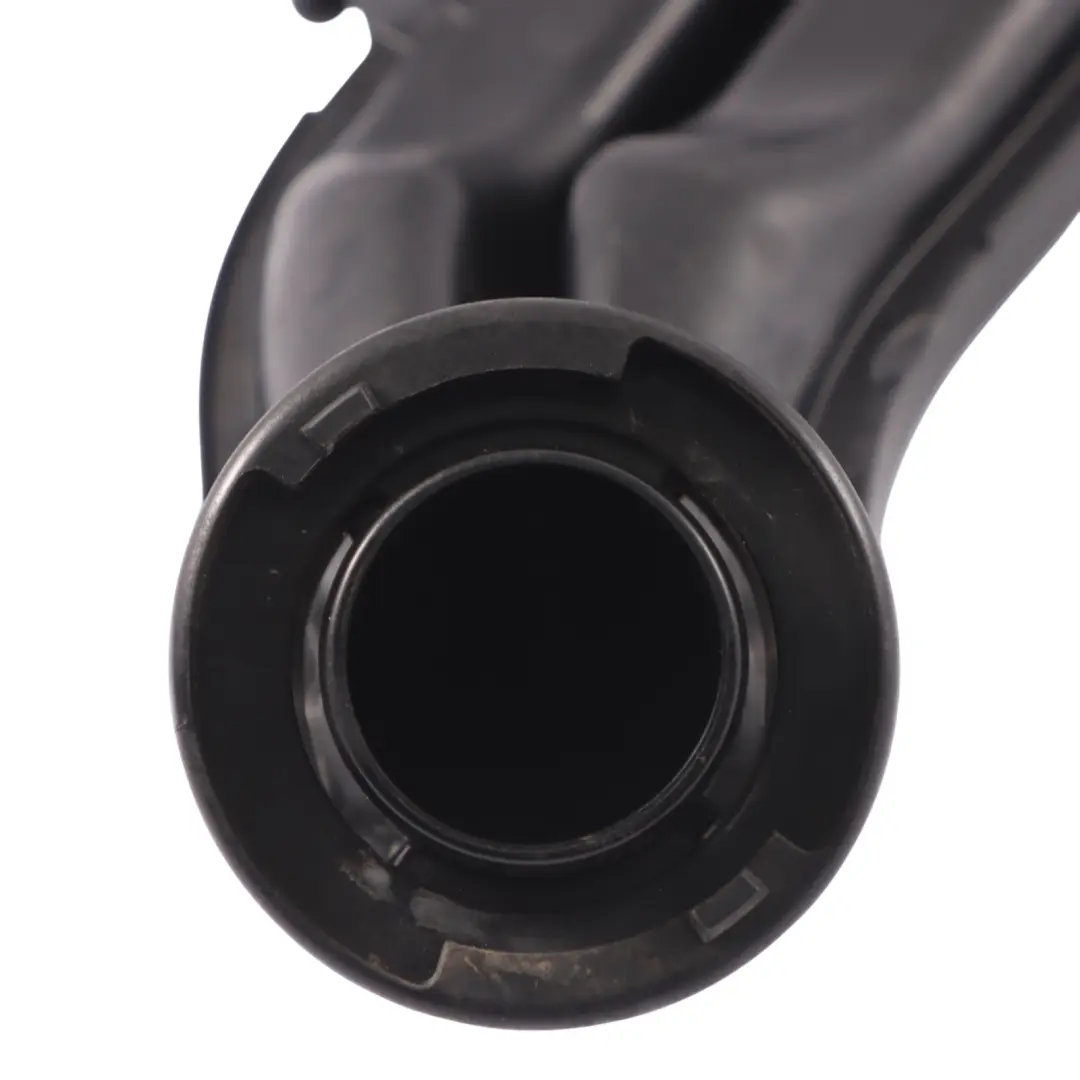 Rura Wąż Intercoolera Dolot Powietrza do Volkswagen Golf Sportsvan o numerze 05E145673E Volkswagen Golf Sportsvan Rura Wąż Intercoolera Dolot Powietrza - SKU 05E145673E - Numer Części 05E145673E