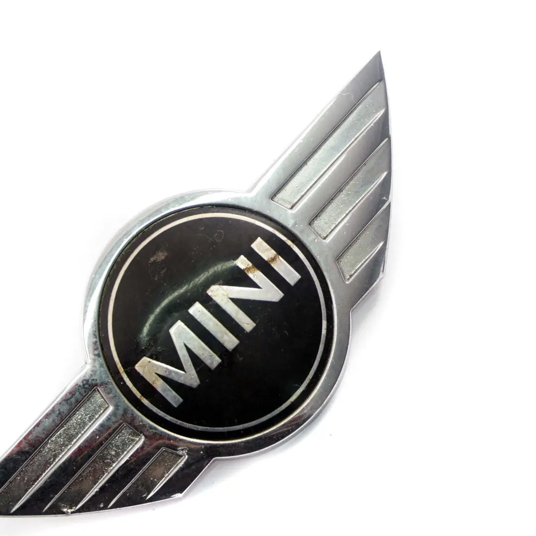 Emblem Vorne Logo Chrom 0 für MINI Cooper One R52 R53 mit Teilenummer 0660106 MINI Cooper One R52 R53 Emblem Vorne Logo Chrom 0 - SKU 660106 - Teilenummer 0660106