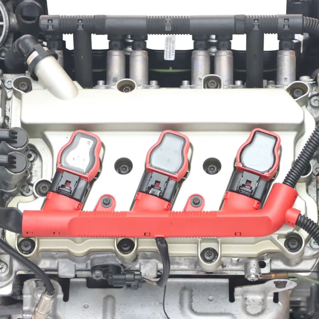 Benzina Motore Nudo CALA 265HP 159 000 km, GARANZIA per Audi A4 B8 A5 8T 3.2 FSI con numero di parte 06E100031F Audi A4 B8 A5 8T 3.2 FSI Benzina Motore Nudo CALA 265HP 159 000 km, GARANZIA - SKU 06E100031F - Numero di parte 06E100031F