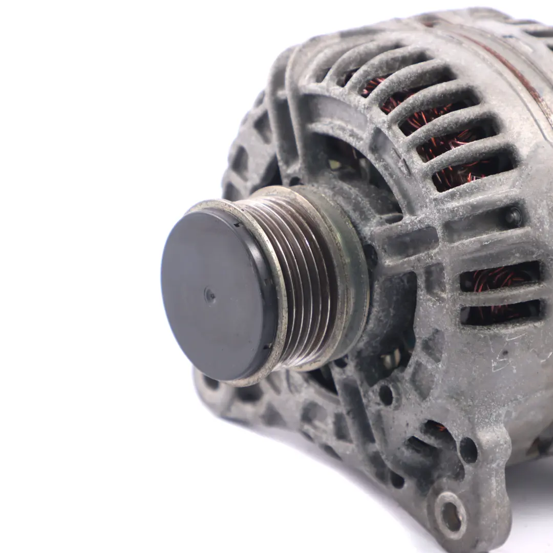 Licht maschine Generator für Volkswagen Golf 5 Audi A3 8P 1.9 2.0 TDI mit Teilenummer 06F903023F Volkswagen Golf 5 Audi A3 8P 1.9 2.0 TDI Licht maschine Generator - SKU 06F903023F - Teilenummer 06F903023F
