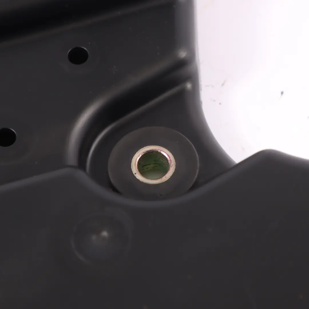 7L Coperchio acustico Isolamento rifinitura per Volkswagen Touareg con numero di parte 070103905A Volkswagen Touareg 7L Coperchio acustico Isolamento rifinitura - SKU 070103905A - Numero di parte 070103905A