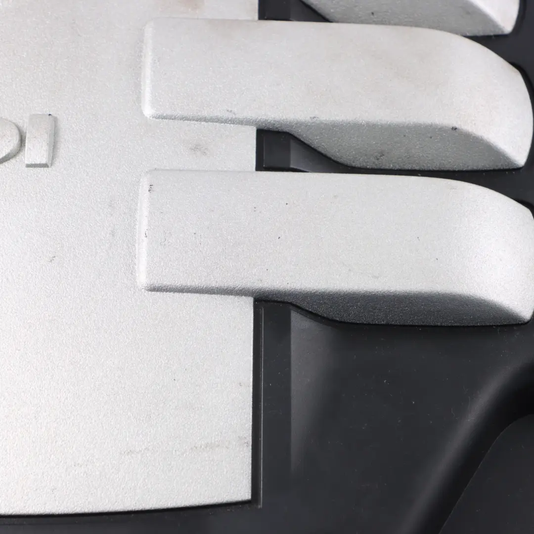 7L Abdeckung Motorhaube Haube Oberteil Trim für Volkswagen Touareg mit Teilenummer 070103926A Volkswagen Touareg 7L Abdeckung Motorhaube Haube Oberteil Trim - SKU 070103926A - Teilenummer 070103926A