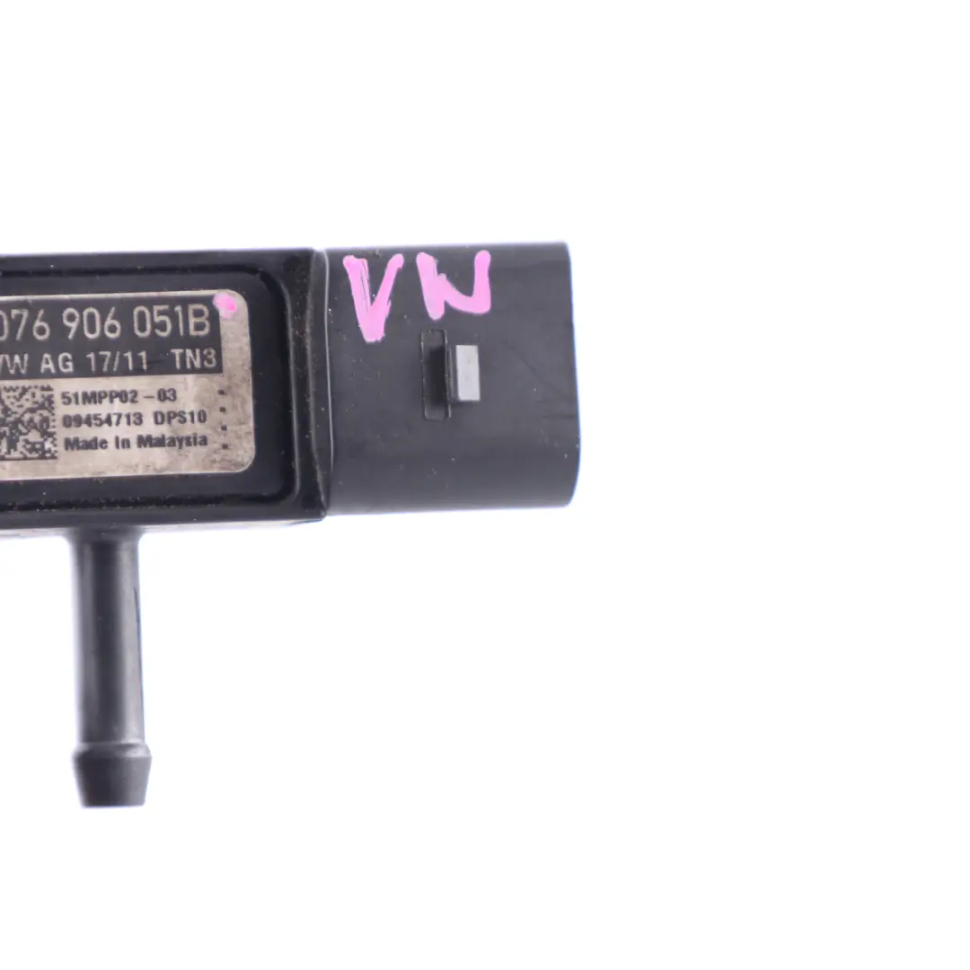 Sensore di pressione differenziale DPF 076906051A per Volkswagen VW Audi Skoda con numero di parte 076906051B Volkswagen VW Audi Skoda Sensore di pressione differenziale DPF 076906051A - SKU 076906051B - Numero di parte 076906051B