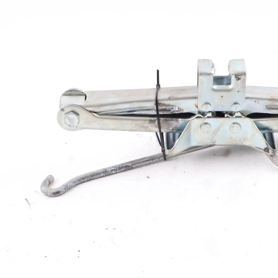 LS400 Car Lifting Jack Tool Emergency Wheel Lifter to Lexus with Part number 09111-22060 Lexus LS400 Car Lifting Jack Tool Emergency Wheel Lifter - SKU 09111-22060 - Part number 09111-22060