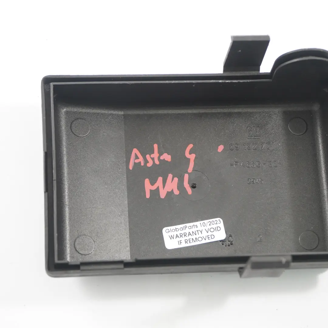 Fuse Box Covering Trim Panel Lid Housing to Vauxhall Opel Astra G with Part number 09132701 Vauxhall Opel Astra G Fuse Box Covering Trim Panel Lid Housing - SKU 09132701 - Part number 09132701