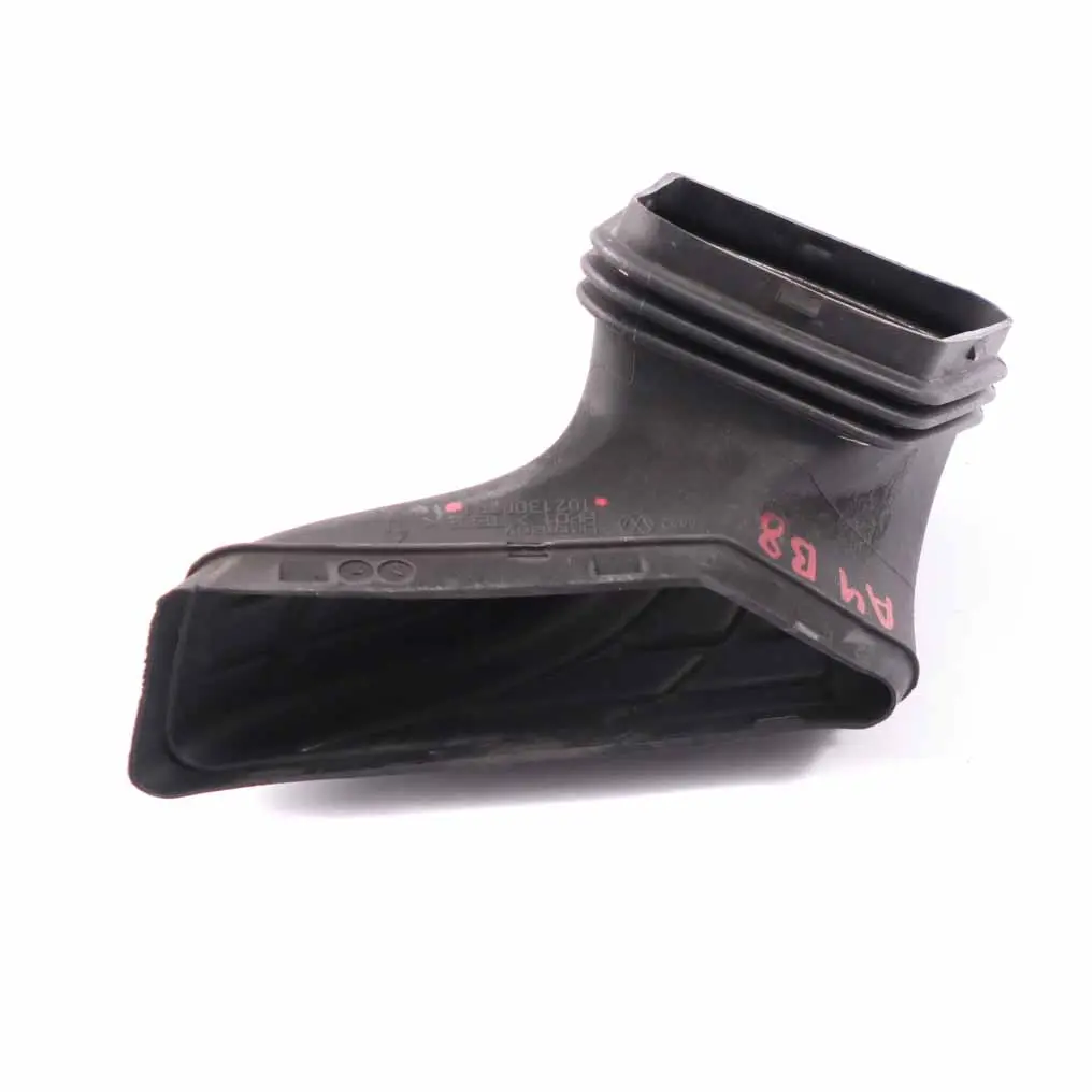 Tubo di aspirazione Audi A4 B8 A5 8T 2.0 TDI Diesel Tubo canale per con numero di parte 1021300601 Tubo di aspirazione Audi A4 B8 A5 8T 2.0 TDI Diesel Tubo canale - SKU 1021300601 - Numero di parte 1021300601