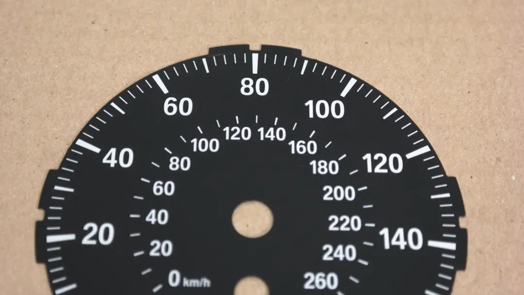 SPEEDO SPEEDOMETER CLOCKS DISC MPH PETROL to BMW 3 SERIES E90 E91 E92 E93 with Part number 1042025 BMW 3 SERIES E90 E91 E92 E93 SPEEDO SPEEDOMETER CLOCKS DISC MPH PETROL - SKU rhd-1042025 - Part number 1042025