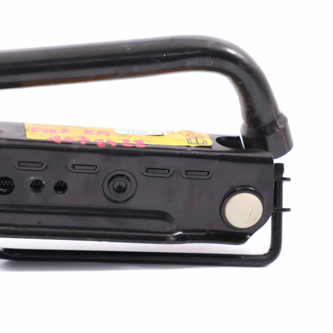 Gato elevador Ford Ka Puma Focus Mondeo Gato elevador de ruedas 98AB17080DA para con número de pieza 1072428 Gato elevador Ford Ka Puma Focus Mondeo Gato elevador de ruedas 98AB17080DA - SKU 1072428 - Número de pieza 1072428