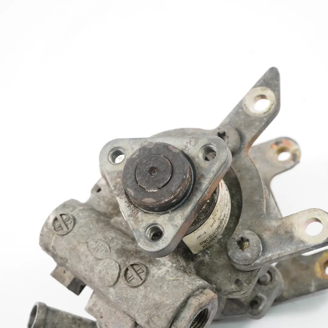 Pompa Servosterzo Idraulica Luk 98 Bar M43 M44 Benzina per BMW E36 con numero di parte 1092433 BMW E36 Pompa Servosterzo Idraulica Luk 98 Bar M43 M44 Benzina - SKU 1092433 - Numero di parte 1092433