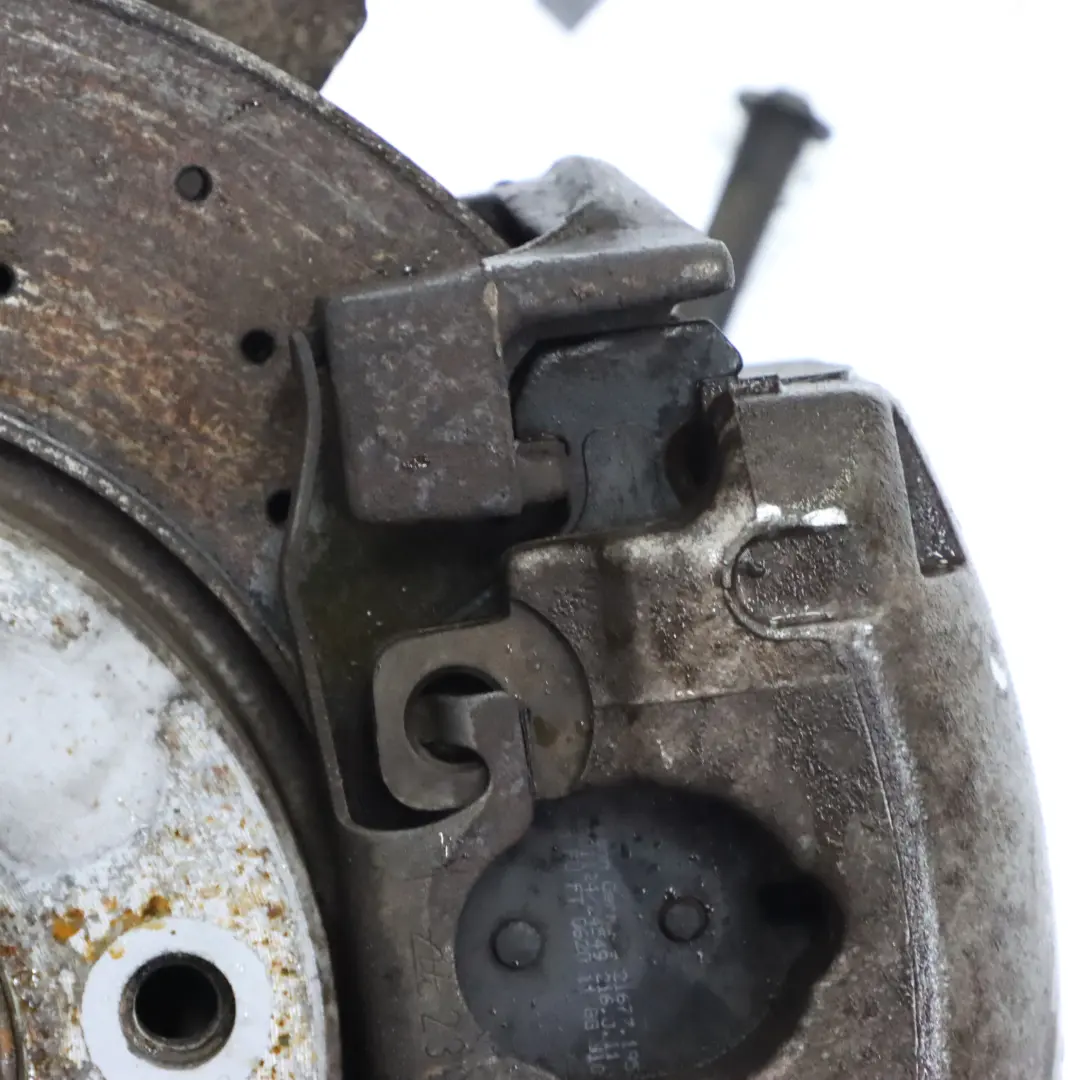 anteriore sinistro ruota mozzo sospensione porta disco freno per BMW E39 con numero di parte 1092853 BMW E39 anteriore sinistro ruota mozzo sospensione porta disco freno - SKU 1092853 - Numero di parte 1092853